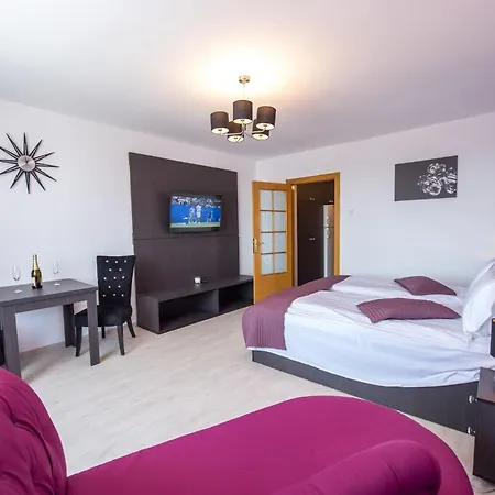 Tower Peaceful With Panoramic View Next To Cimigiu Gardens דירה בוקרשט