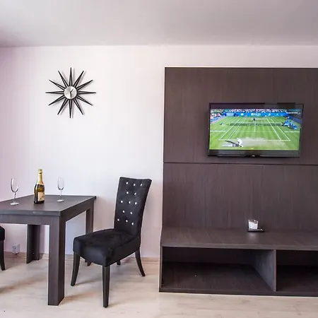 Tower Peaceful With Panoramic View Next To Cimigiu Gardens * בוקרשט