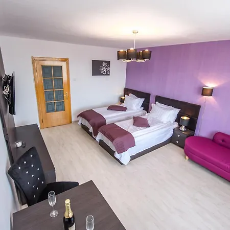 Tower Peaceful With Panoramic View Next To Cimigiu Gardens *